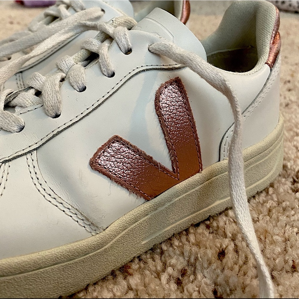 Vejas - rose gold